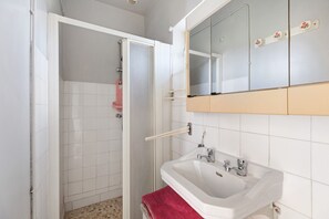 Dusche, kostenlose Toilettenartikel