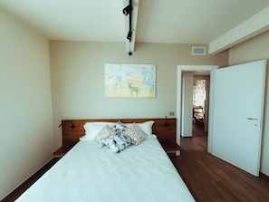 Blackout drapes, soundproofing, iron/ironing board, free WiFi