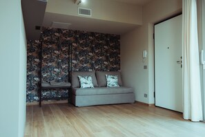 Cortinas blackout, tabla de planchar con plancha y wifi gratis