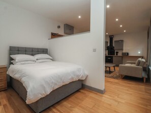 2 habitaciones, decoración personalizada y muebles diferentes 