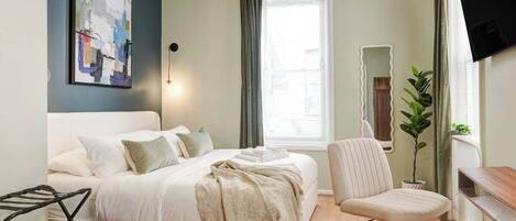 1 غرفة نوم ومكواة/لوح كي وسرير سفر وواي فاي