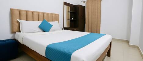 3 chambres, fer et planche à repasser, Wi-Fi, draps fournis