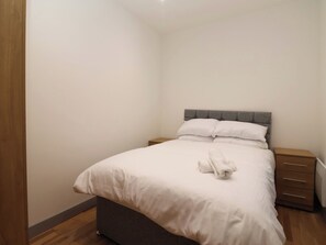 2 室のベッドルーム、客室ごとに異なる装飾、客室ごとに異なるインテリア、WiFi (無料)