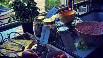 Termasuk sarapan Eropah setiap hari