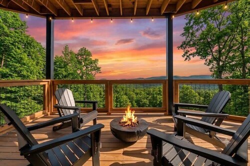 High Top Refuge at Saluda Mountain Retreats!