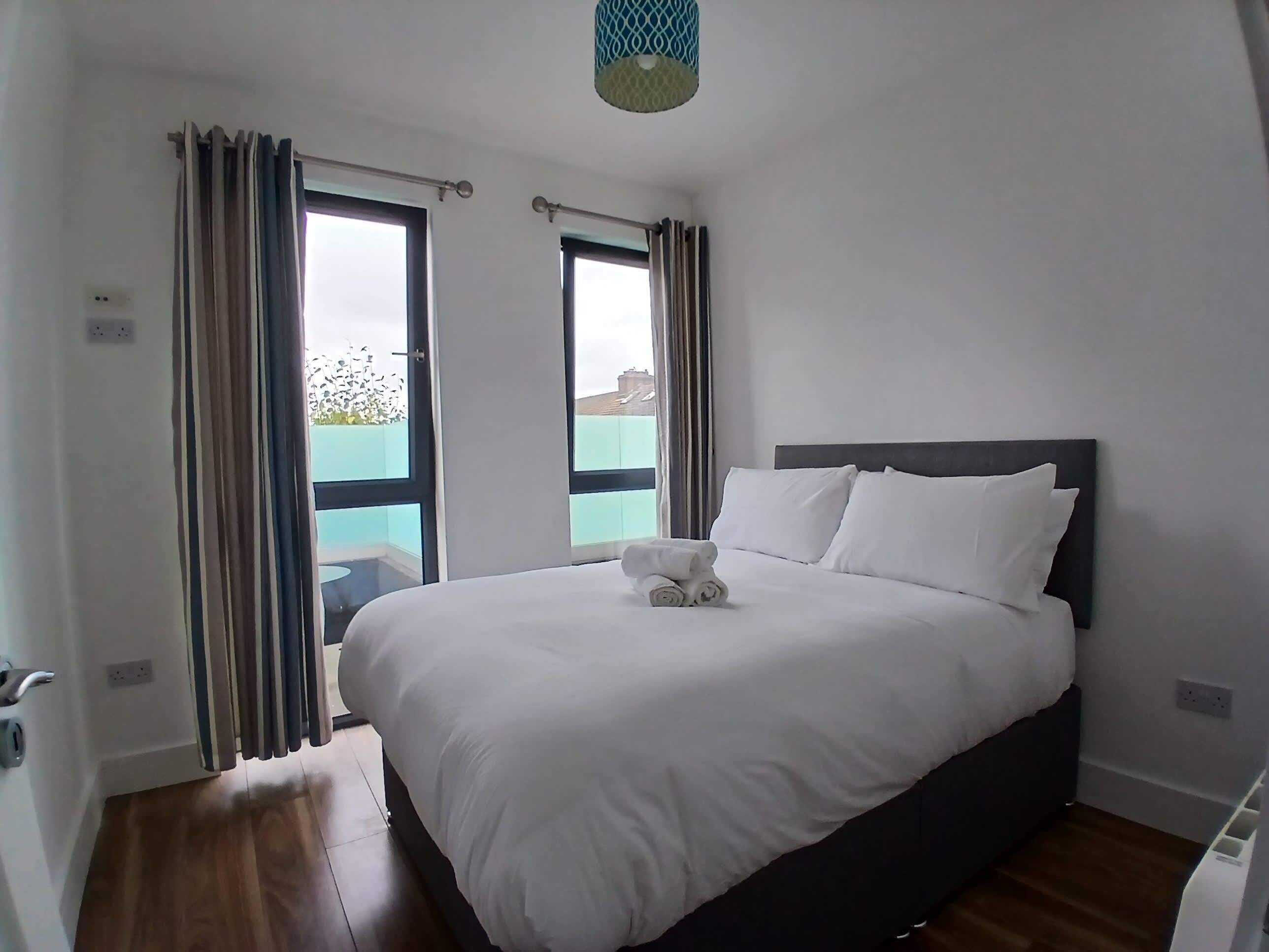 2 bedrooms, iron/ironing board, Internet