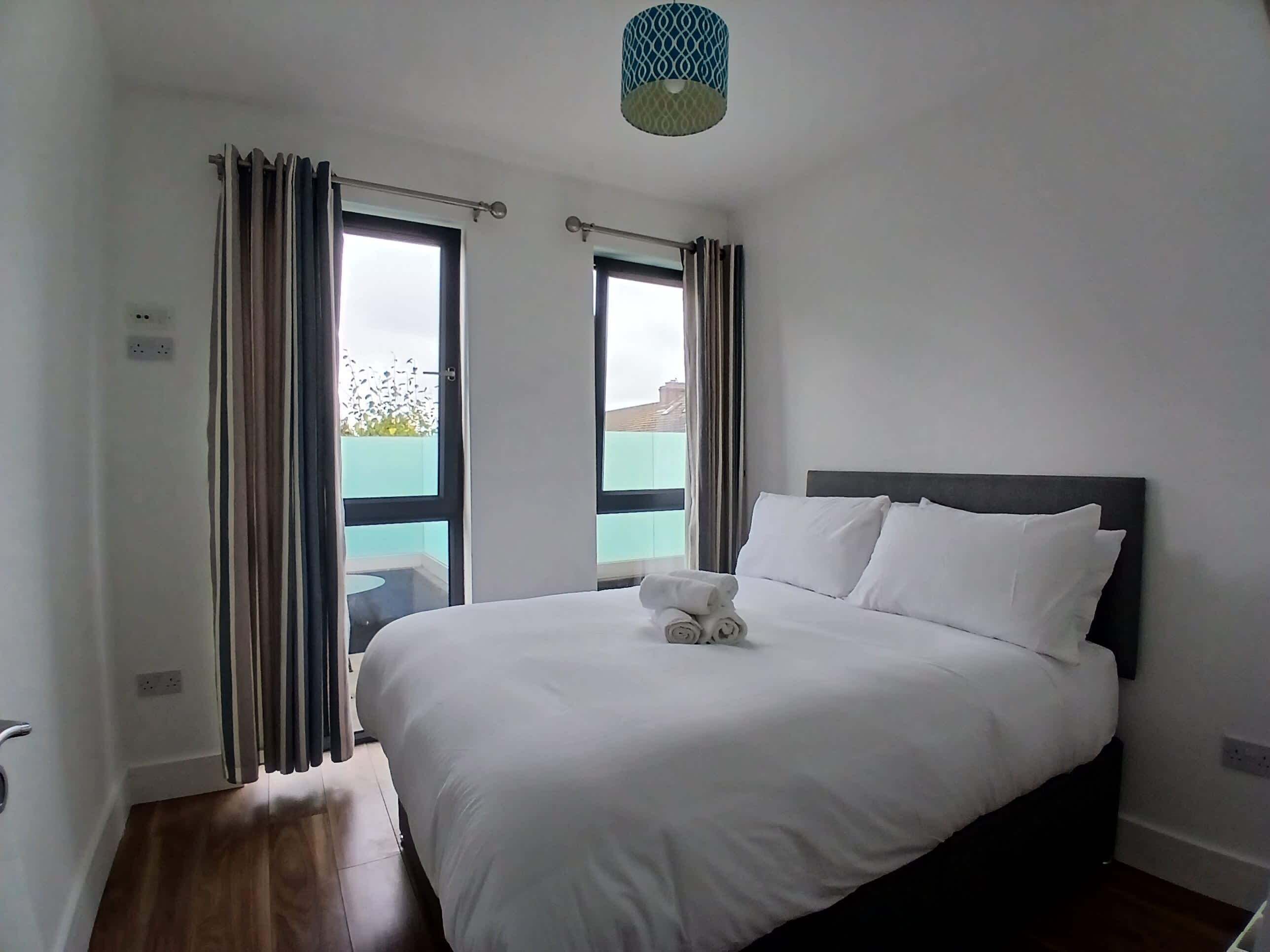 2 bedrooms, iron/ironing board, Internet