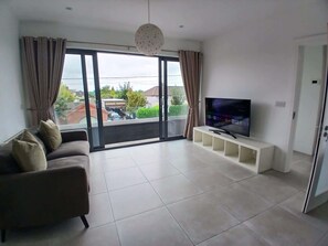 Unclassified image, 4 of 27, button