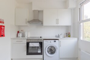 Fridge, oven, stovetop, toaster