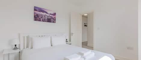 3 chambres, fer et planche Ă repasser, accĂšs Internet, draps fournis