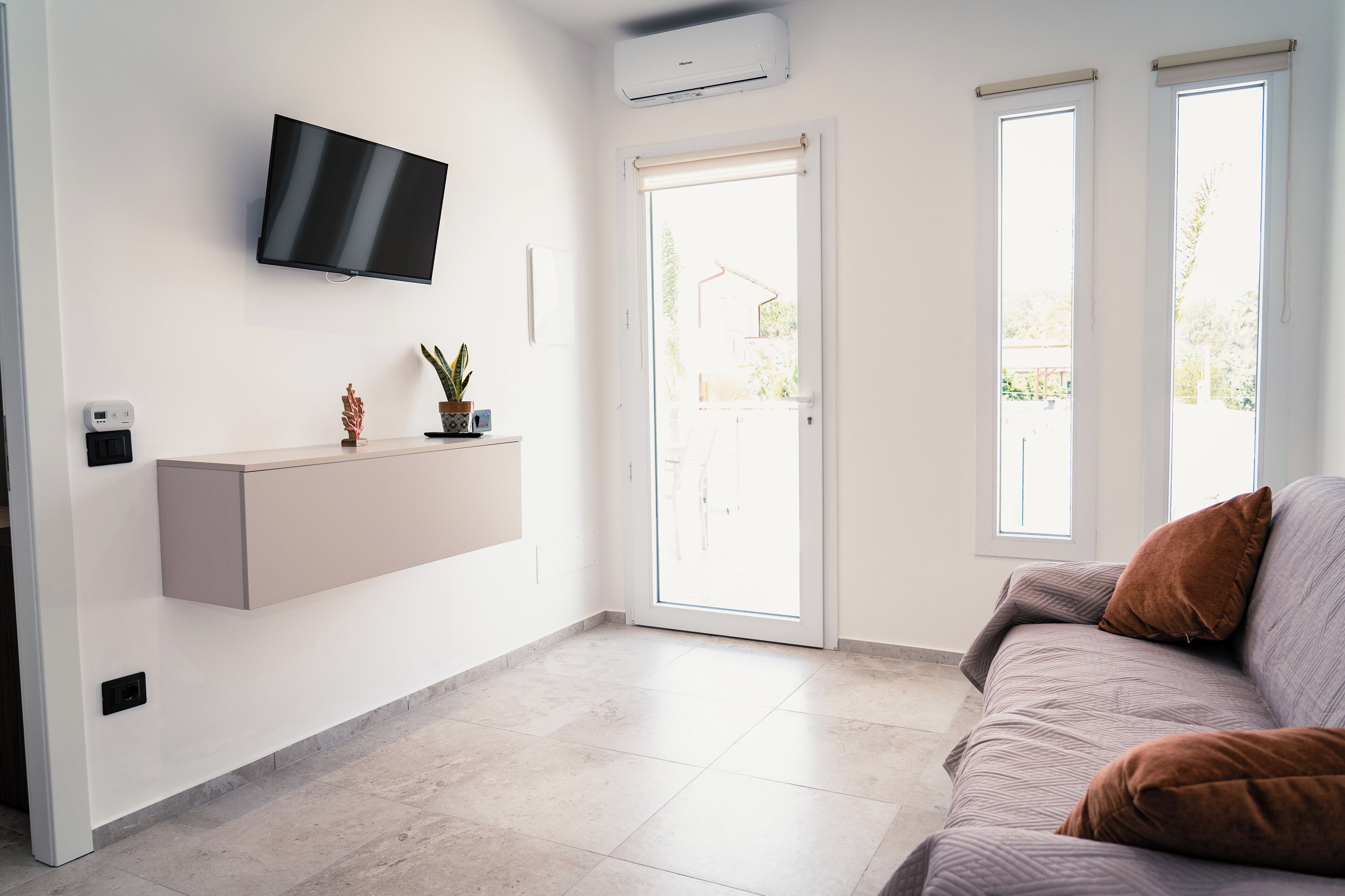 House, Balcony, Garden View | Ruang tamu