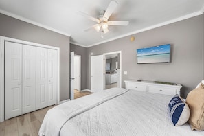 3 chambres, fer et planche à repasser, Wi-Fi gratuit, draps fournis