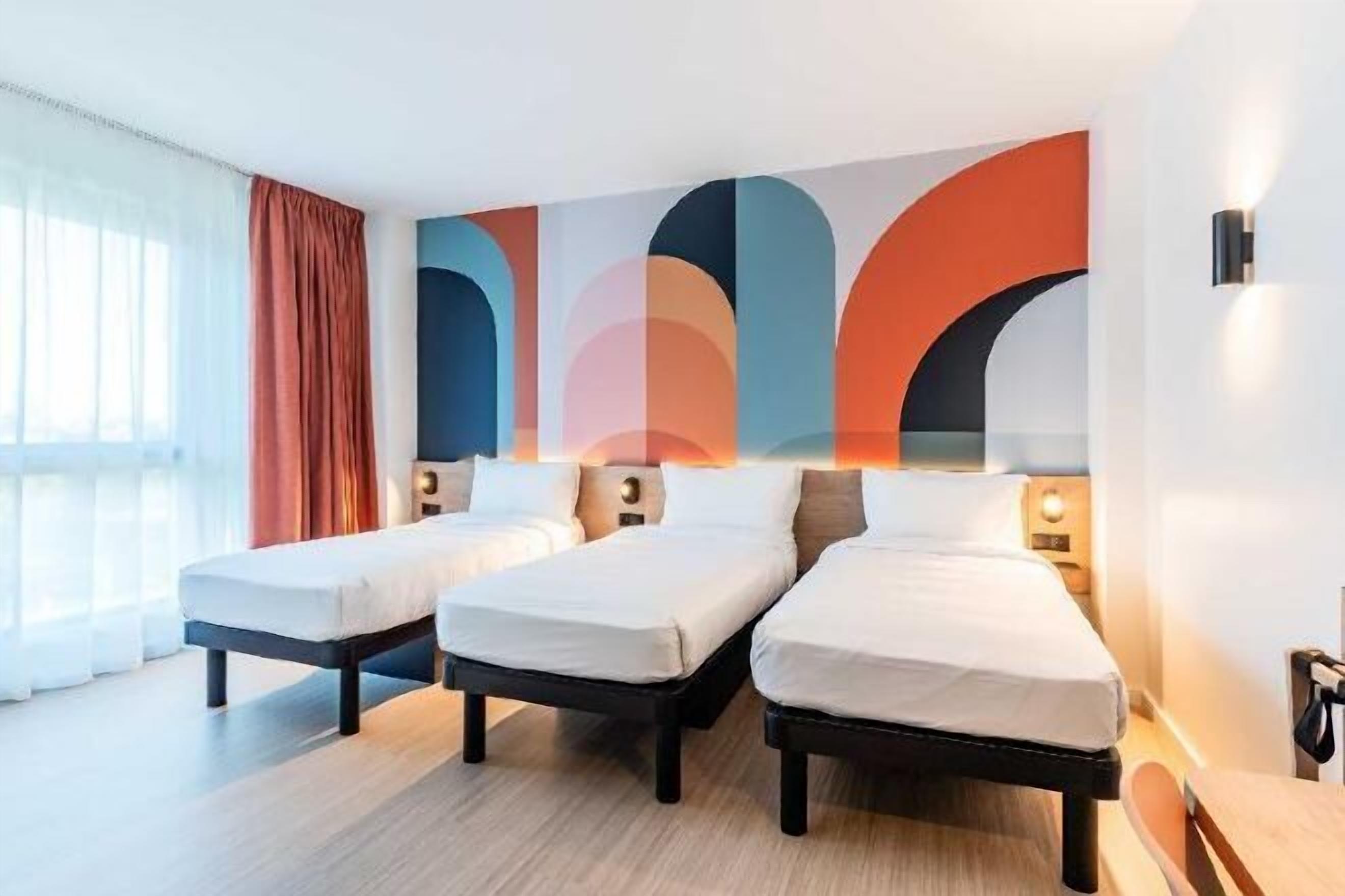 防过敏的被褥、笔记本电脑工作区、遮光窗帘、隔音