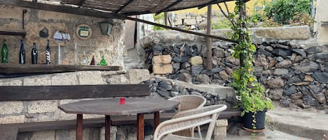 屋外ダイニングエリア