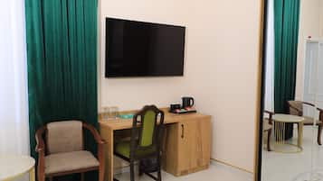 Comfort Double or Twin Room, City View