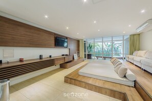 Basic Apartment | Living area - Apt With Balcony 750m From Batman Alley Pdm0208 (São Paulo)