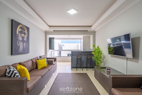 Apt 60m From sea - Meia Praia Itapema Obs0301