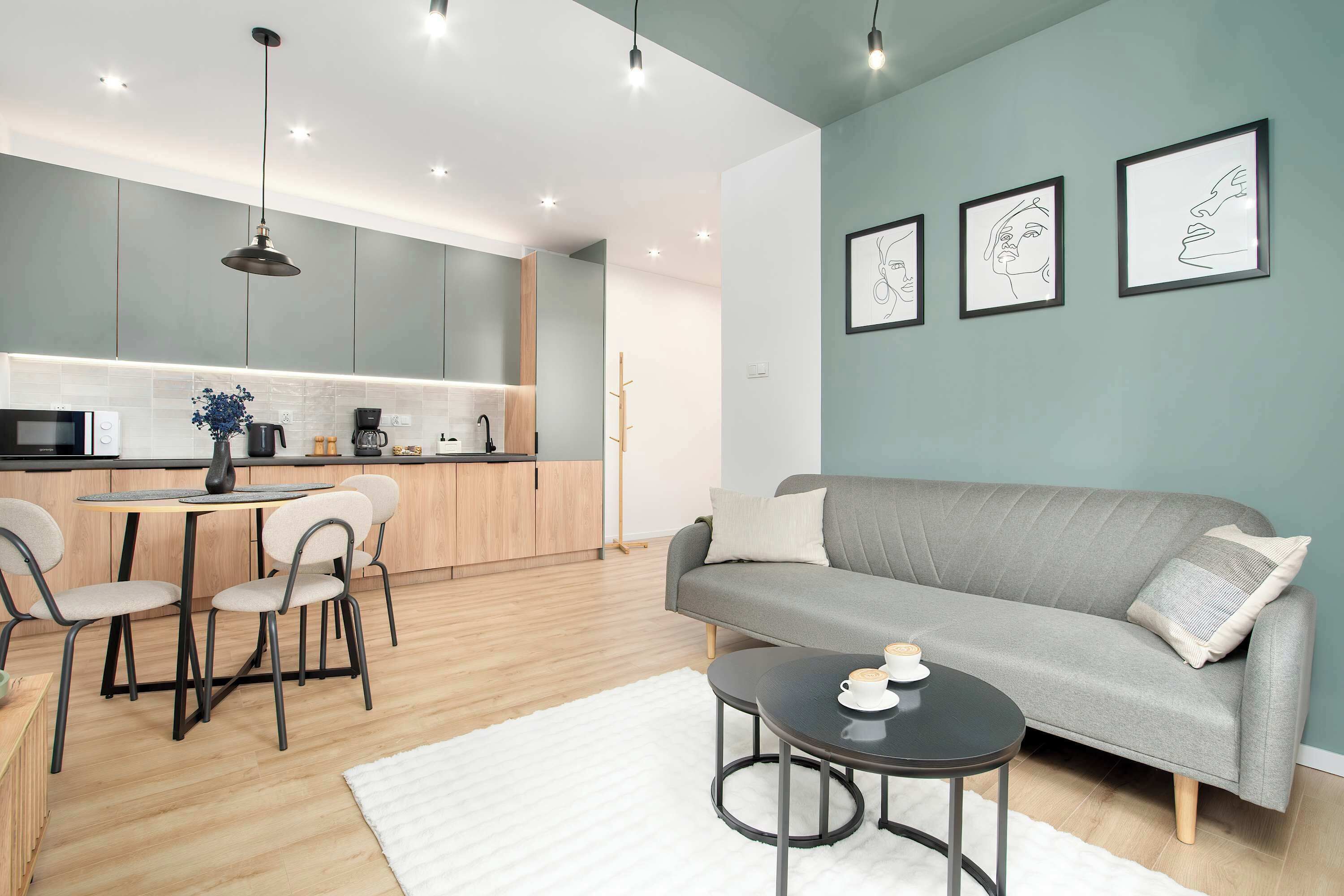 テレビ、書斎 / ワークスペース