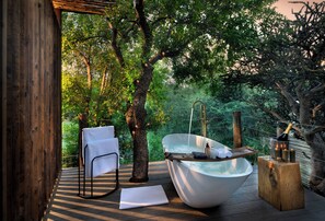 Premier Double Room, Garden View | Terrace/patio