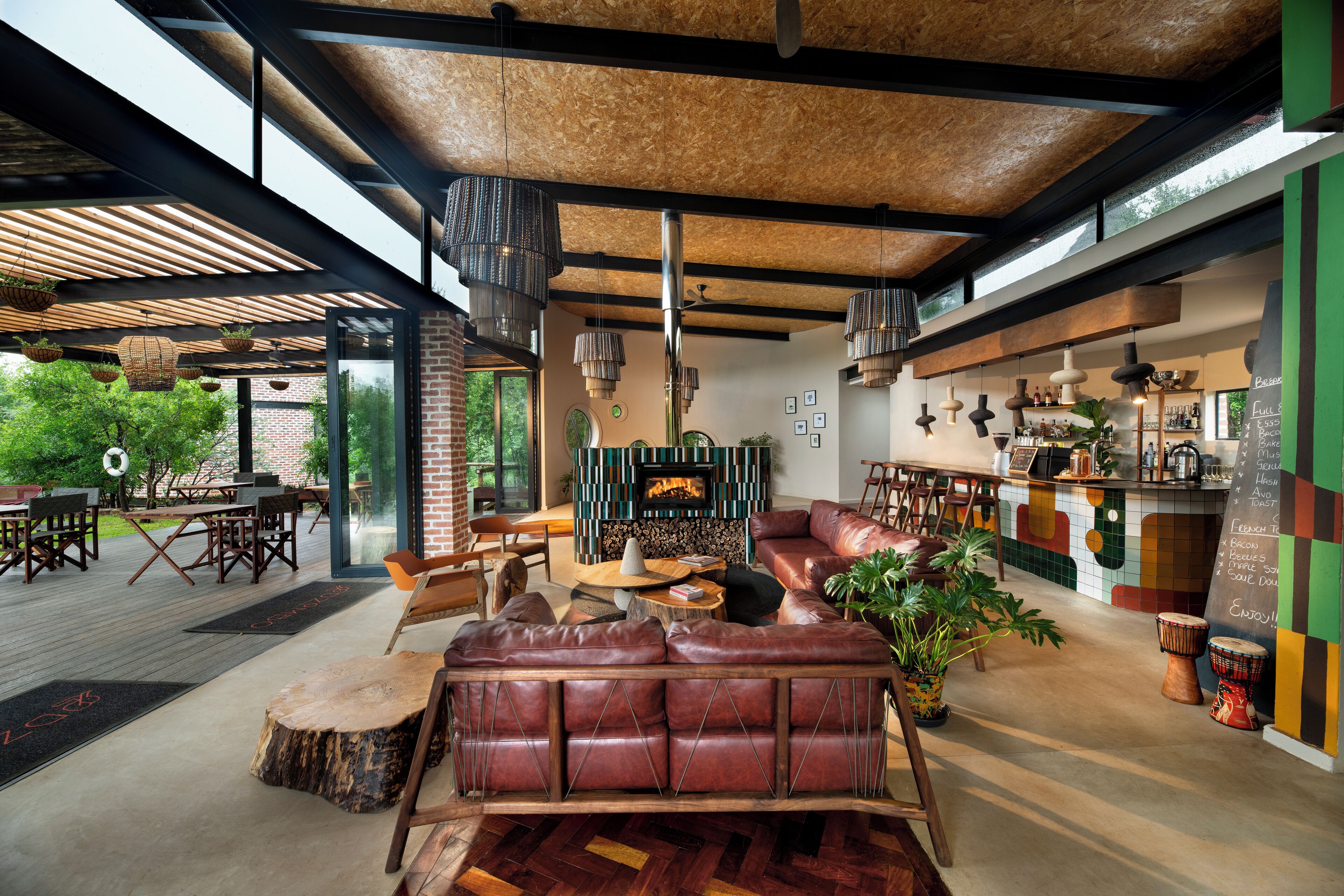 Bar lounge