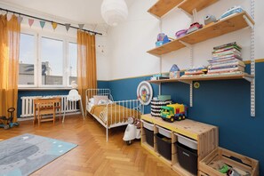 Children’s area - Spacious Apartment | Children's Room and Balcony in Mokotów district (Warszawa)