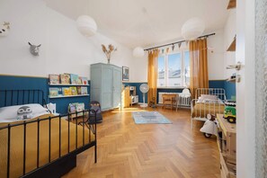 2 bedrooms, desk, iron/ironing board, travel cot