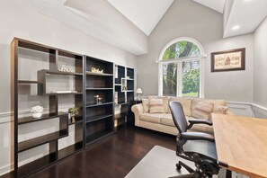 Televisie en een kantoor