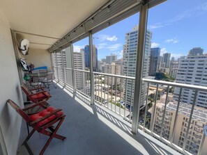 Property grounds - Surfer's Sanctuary at Waikiki Lanais (Honolulu)