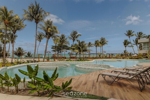House With Pool at Praia do Marceneiro Nluh0008
