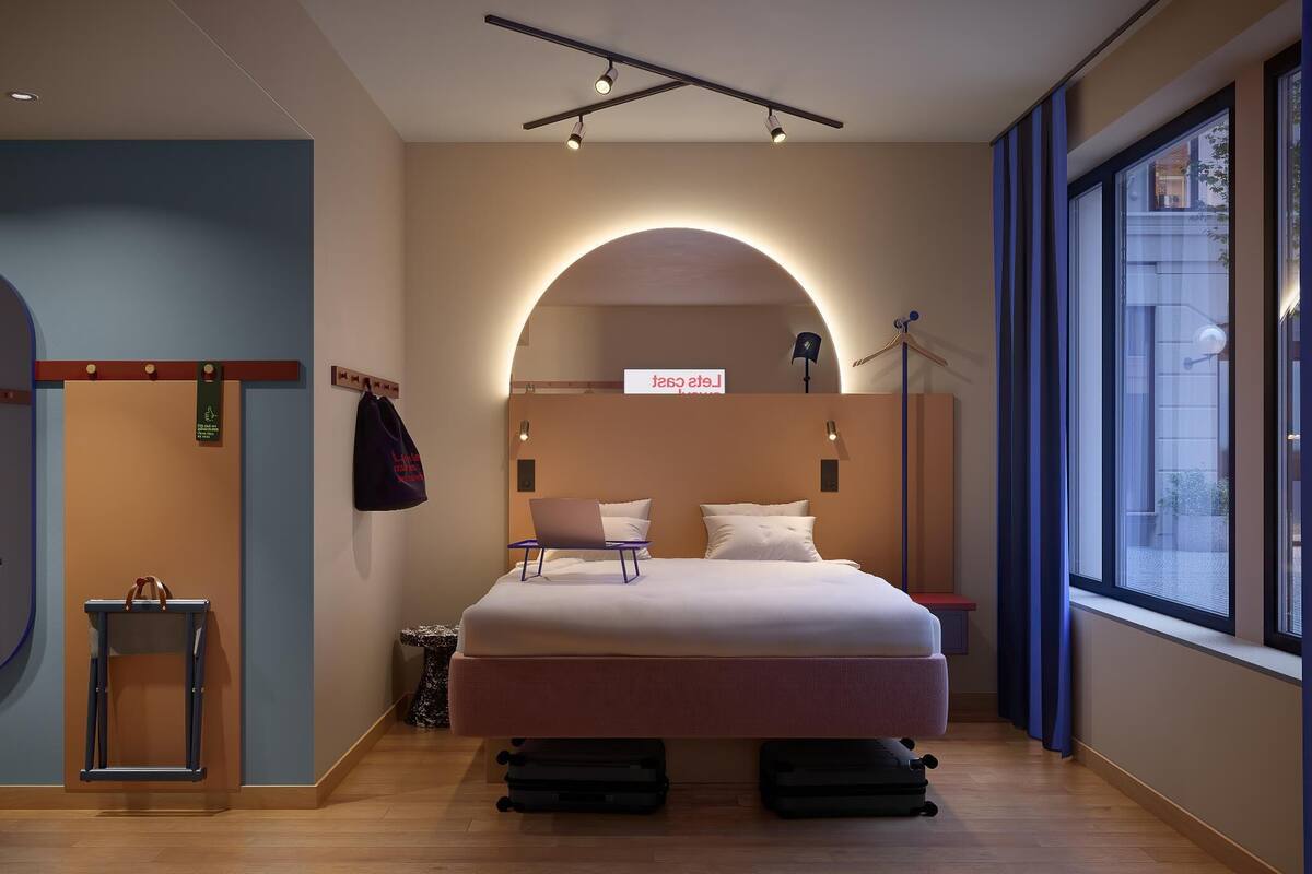 In-room safe, free WiFi, bed sheets