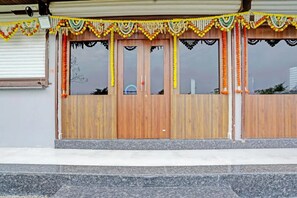 Exterior - Hotel Brown Hill and Family Restaurant (Savner)