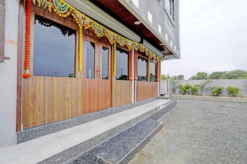 Hotel Brown Hill and Family Restaurant