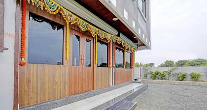 Hotel Brown Hill and Family Restaurant