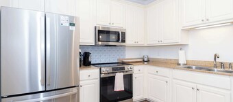 Vaught Views, Best Rate for FL GameDay!