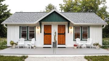 المنشأة من الخارج