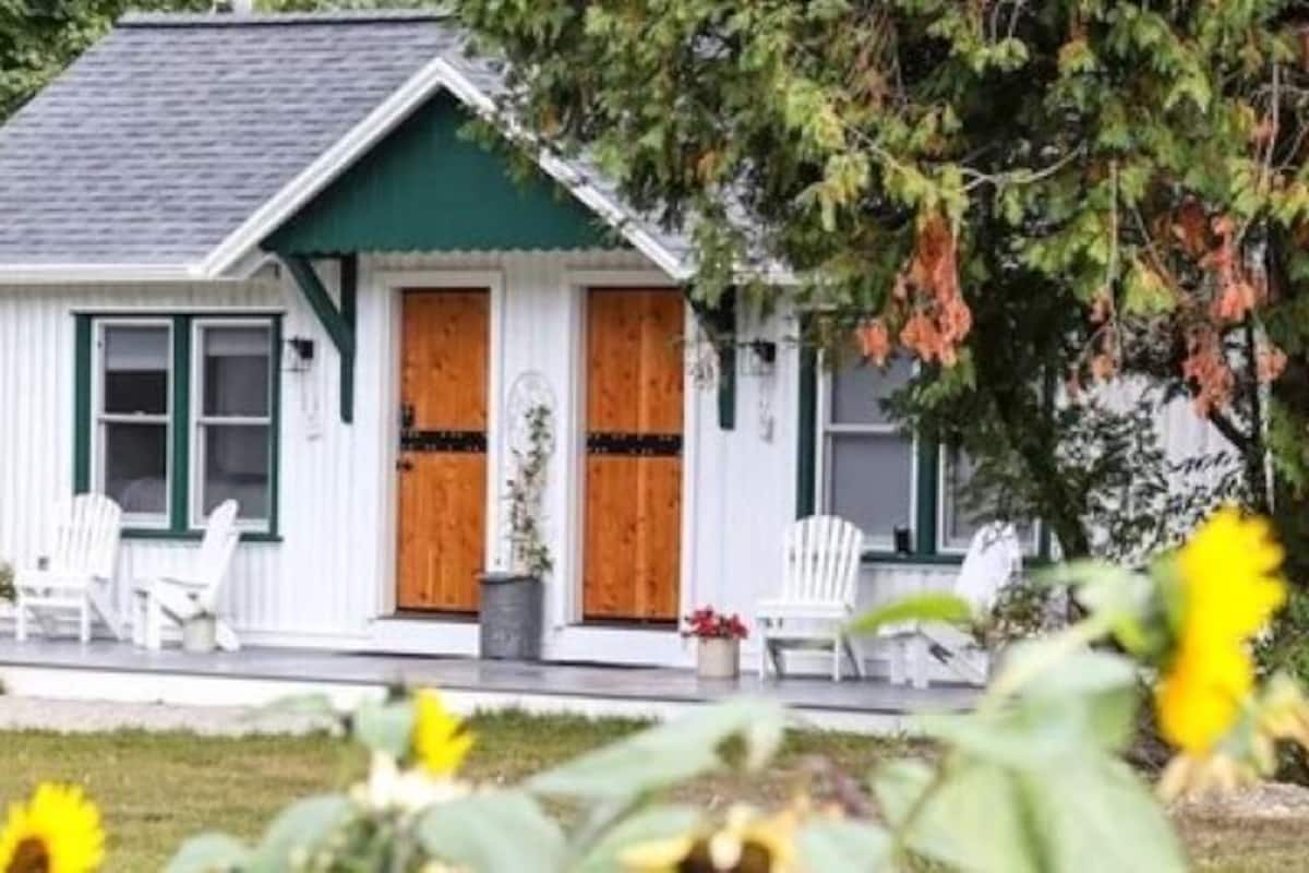Romantic Cottage, Garden View | Free WiFi