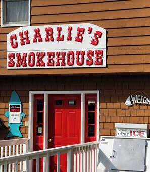 Exterior detail - The griffin inn (Ellison Bay)