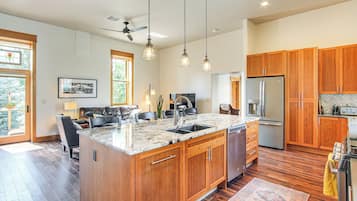 Apartment (1 Bedroom) | Interior