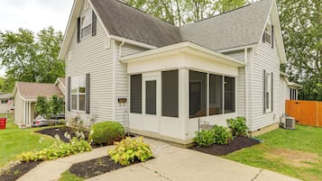 House (4 Bedrooms) | Front of property