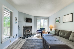 Apartment (2 Bedrooms) | Front of property