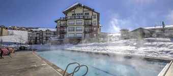 Granby Ranch Escape: Shuttle to the Slopes!