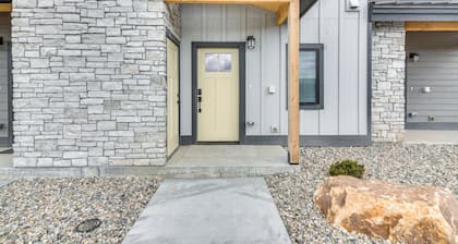 Granby Ranch Escape: Shuttle to the Slopes!