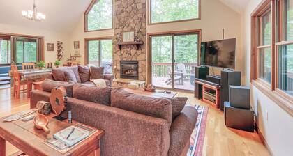 Great Cacapon Mtn Cabin w/ Private Hot Tub + Views
