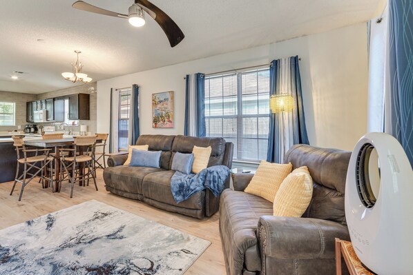 House (3 Bedrooms) | Interior - 3 Mi to Beach: Quiet Gulf Breeze Gem Near Dtwn (Gulf Breeze)