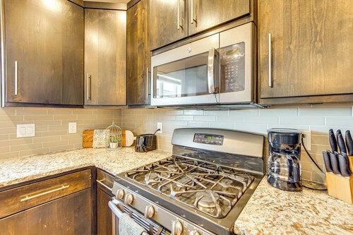 Panoramic Views: Spacious Home in Cedar City!