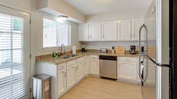 LÀgenhet (2 Bedrooms) | Interiör