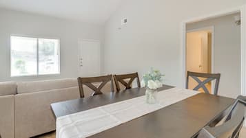 Apartment (2 Bedrooms) | Innenbereich
