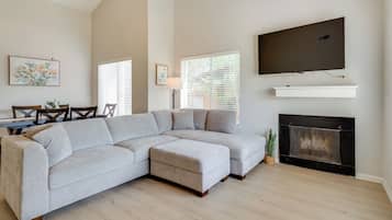 Apartemen (2 Bedrooms) | Bagian depan properti