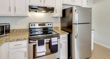 4 Mi to Tamu: Sleek Bryan Home Near Shops & Eats