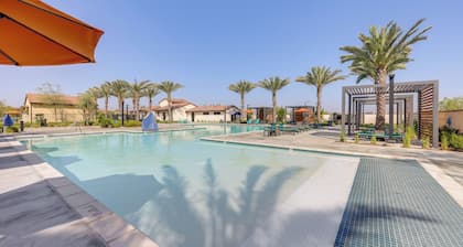 Pool Access & Mtn Views: Family Haven in Beaumont!